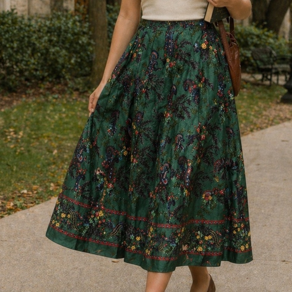 Susan Bristol Vintage Green Paisley Floral Maxi Skirt Cottagecore Rayon Size 8
